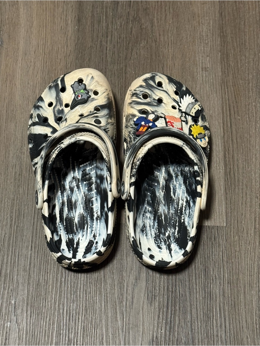 CROCS Kids Black & White Marble Pattern Clogs with Character Charms - 2